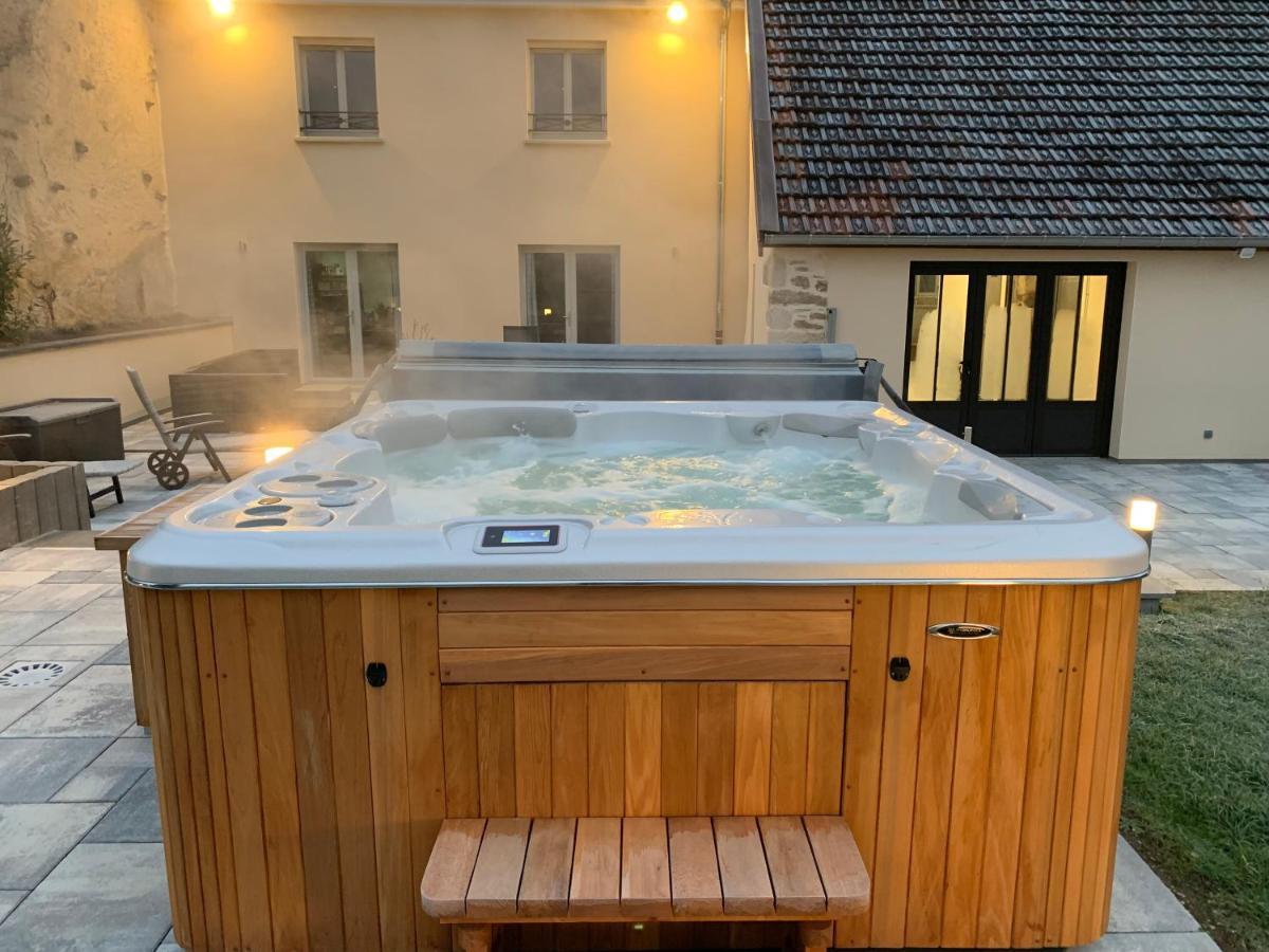 Chez La Rose Luxueuse Cottage Avec Jacuzzi Rouvres-la-Chétive 外观 照片