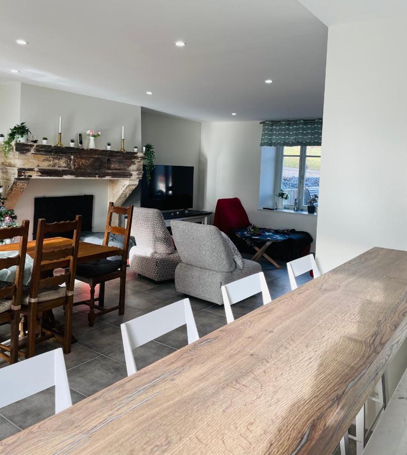 Chez La Rose Luxueuse Cottage Avec Jacuzzi Rouvres-la-Chétive 外观 照片