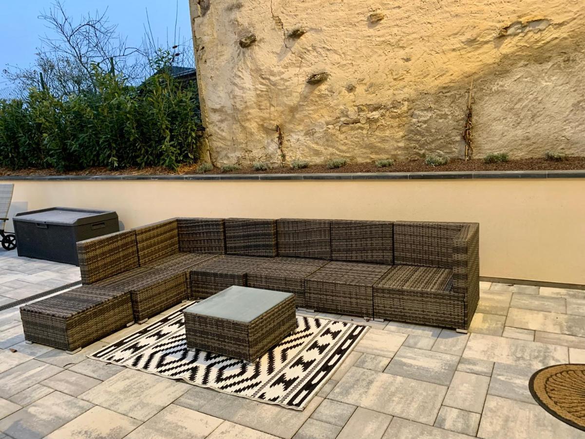 Chez La Rose Luxueuse Cottage Avec Jacuzzi Rouvres-la-Chétive 外观 照片